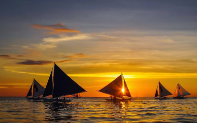 Book a paraw bangka for island day tour in Boracay