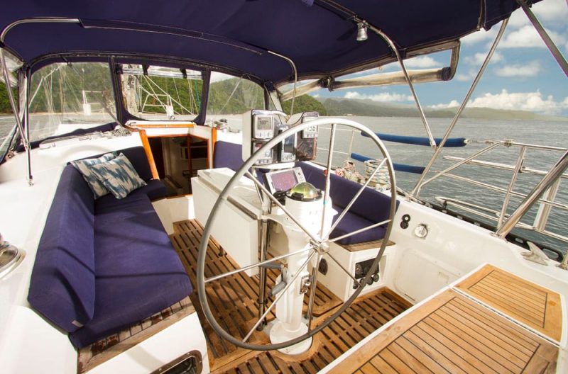 Yachts For Rent Boracay Paraw Rental Yacht Tours The Luxe Guide