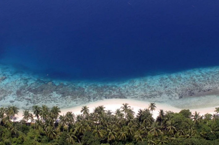 Cacayatan Island Beach, Linapacan, Philippines