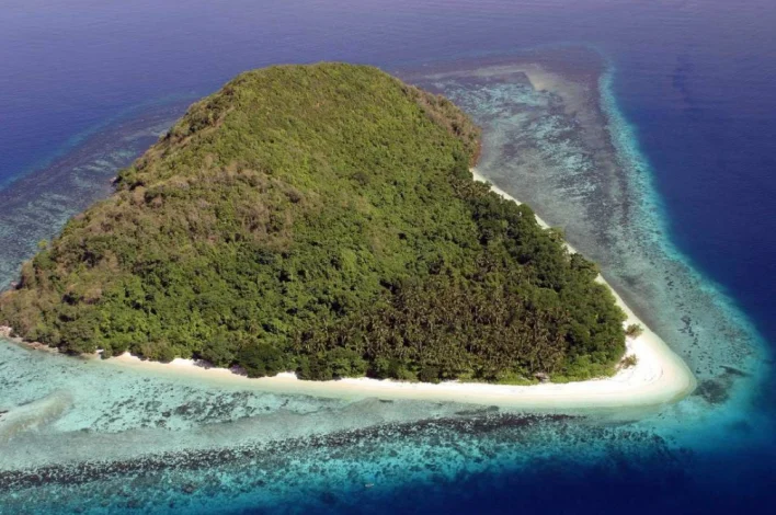 Cagdanao Island, Linapacan, Palawan, Philippines
