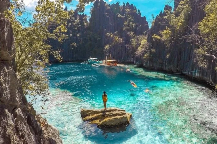Coron Lakes & Beaches Tour (1)