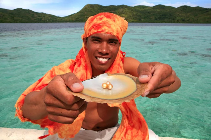 Culion Islands yacht cruise (1)