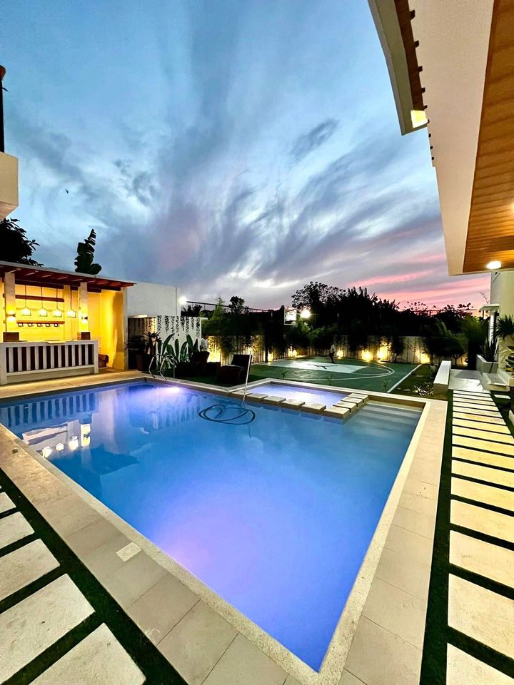 Tagaytay Luxury House The Luxe Guide