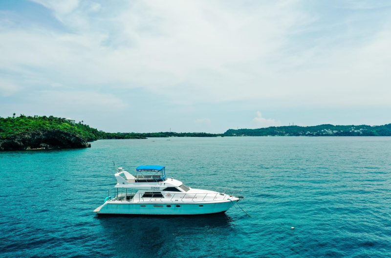 Yachts For Rent Boracay Paraw Rental Yacht Tours The Luxe Guide